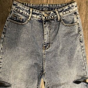 Baggy Mom Jeans